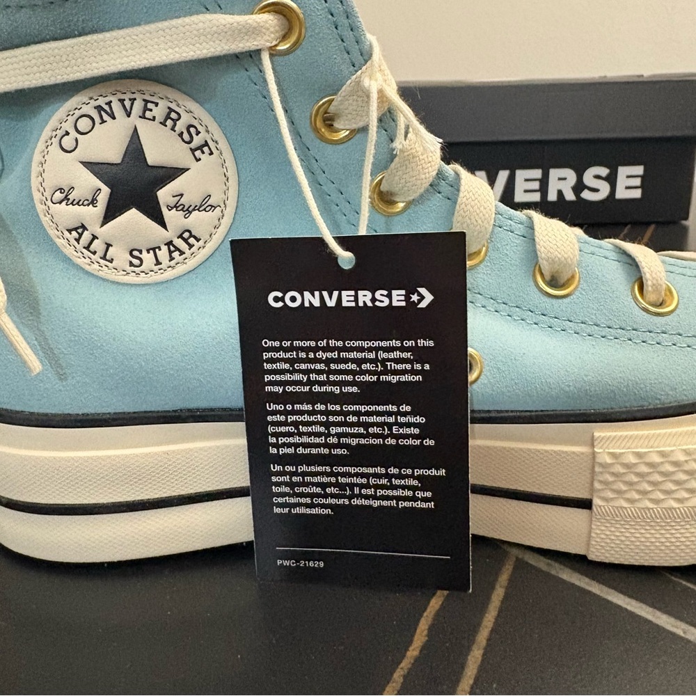 NWT  Converse Women's Chuck Taylor All-Star Platform Lift High Top Shoes - Picture 3 of 8
